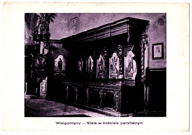Pocztówka z Wielgomłyn – stalle w kościele parafialnym