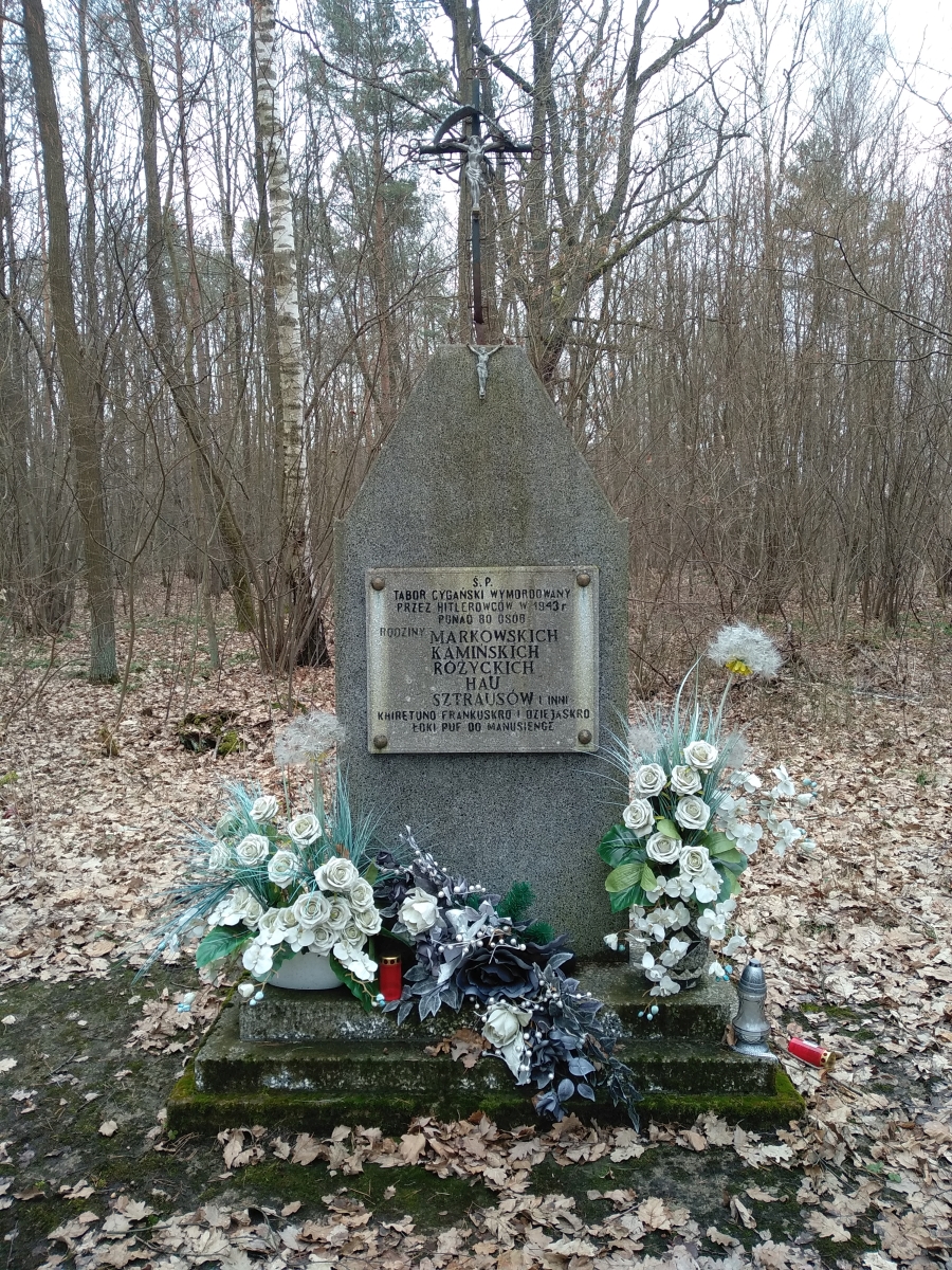Cygańskie groby między Kocierzowami, Gertrudowem i Wąglinem