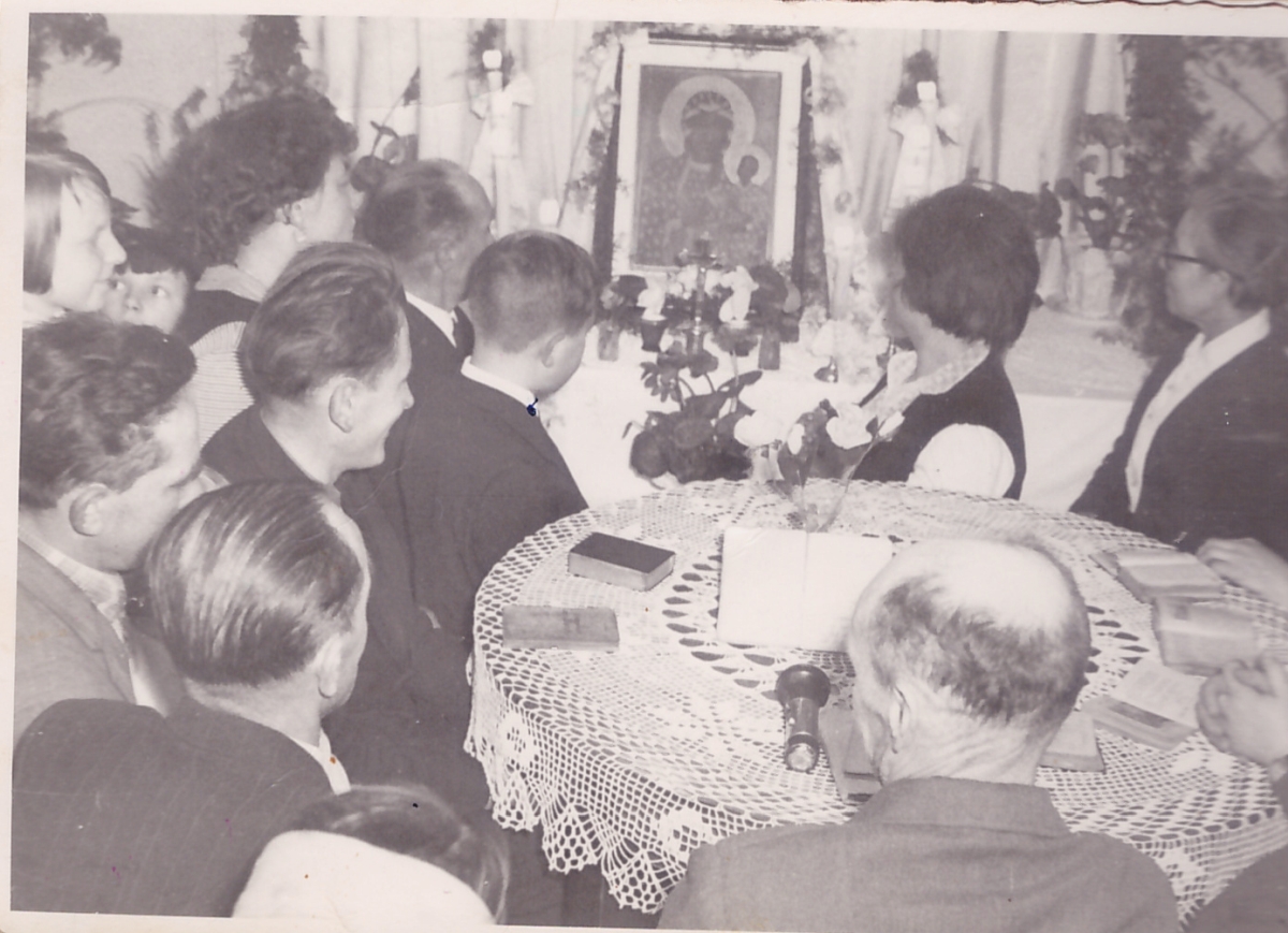 Nawiedzenie obrazu Matki Boskiej Częstochowskiej w parafii Dobryszyce (1979 r.)